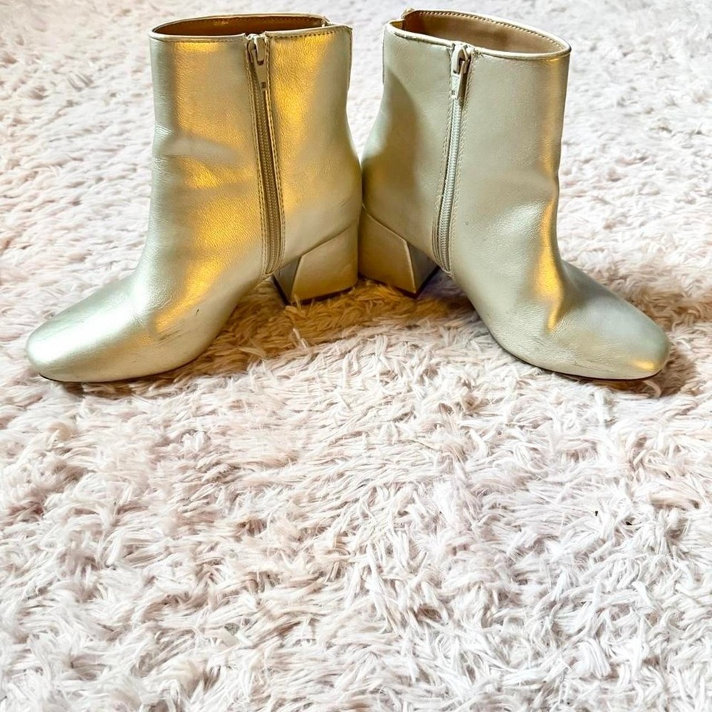 Metallic Silver Block Heel Retro Go go Ankle Booties Womens 6 Groovy Funky Bold